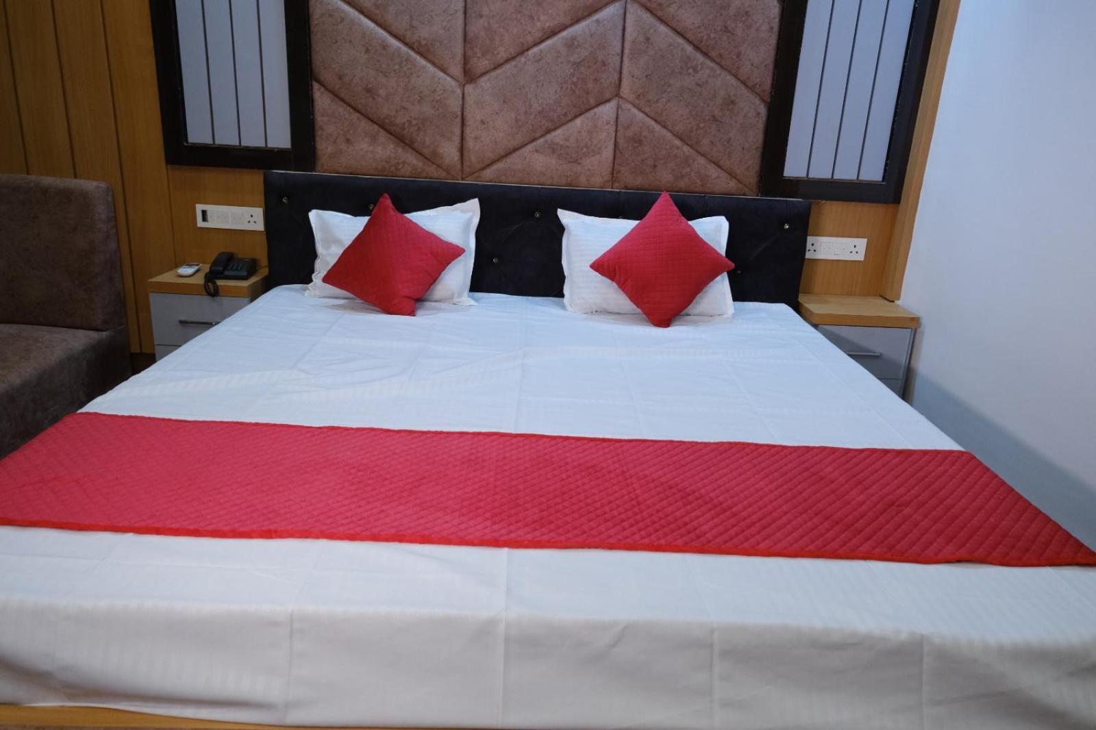 Hotel Golden Continental دوغار المظهر الخارجي الصورة