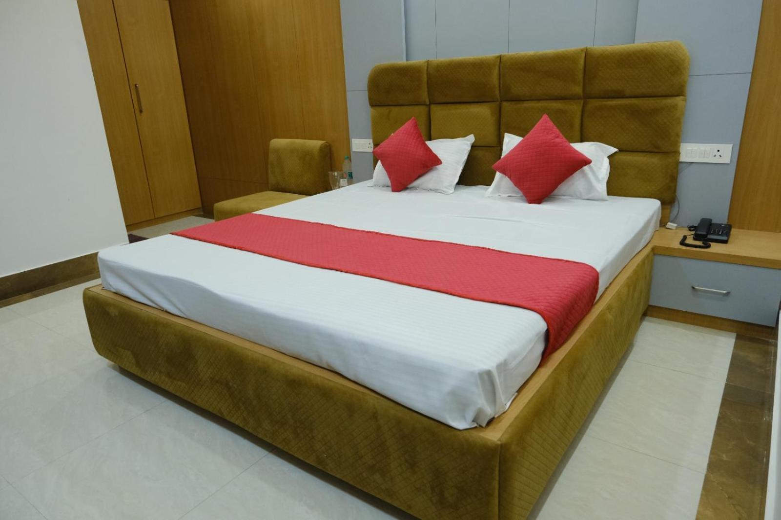 Hotel Golden Continental دوغار المظهر الخارجي الصورة
