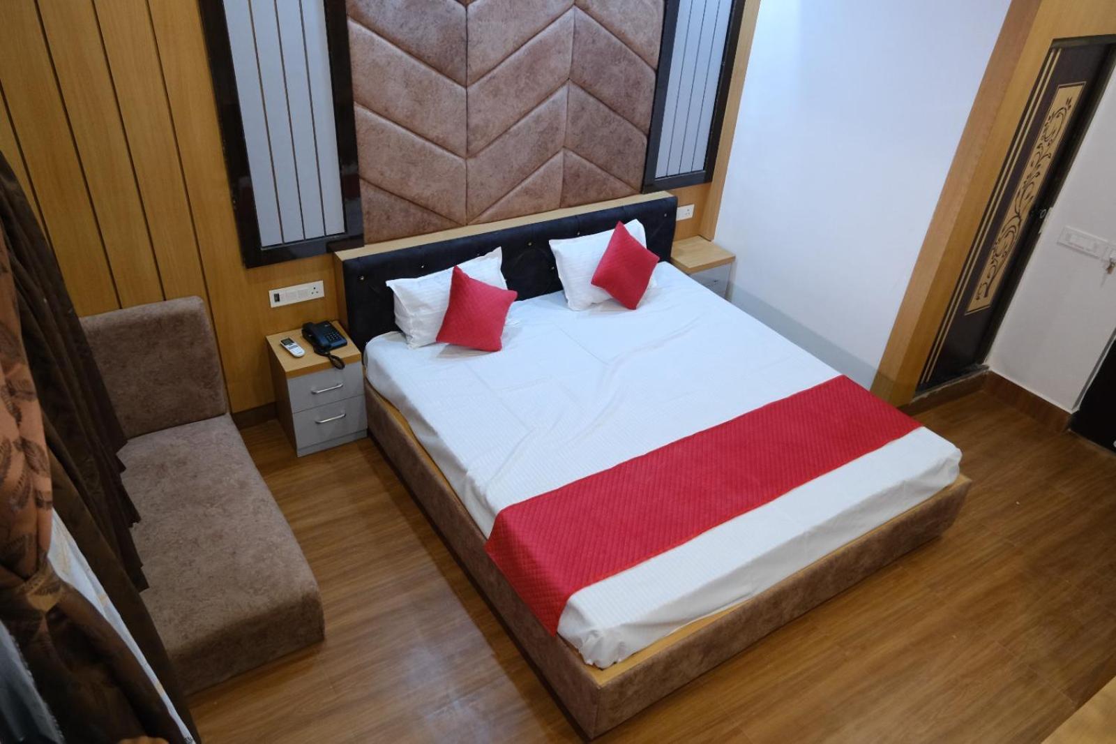 Hotel Golden Continental دوغار المظهر الخارجي الصورة