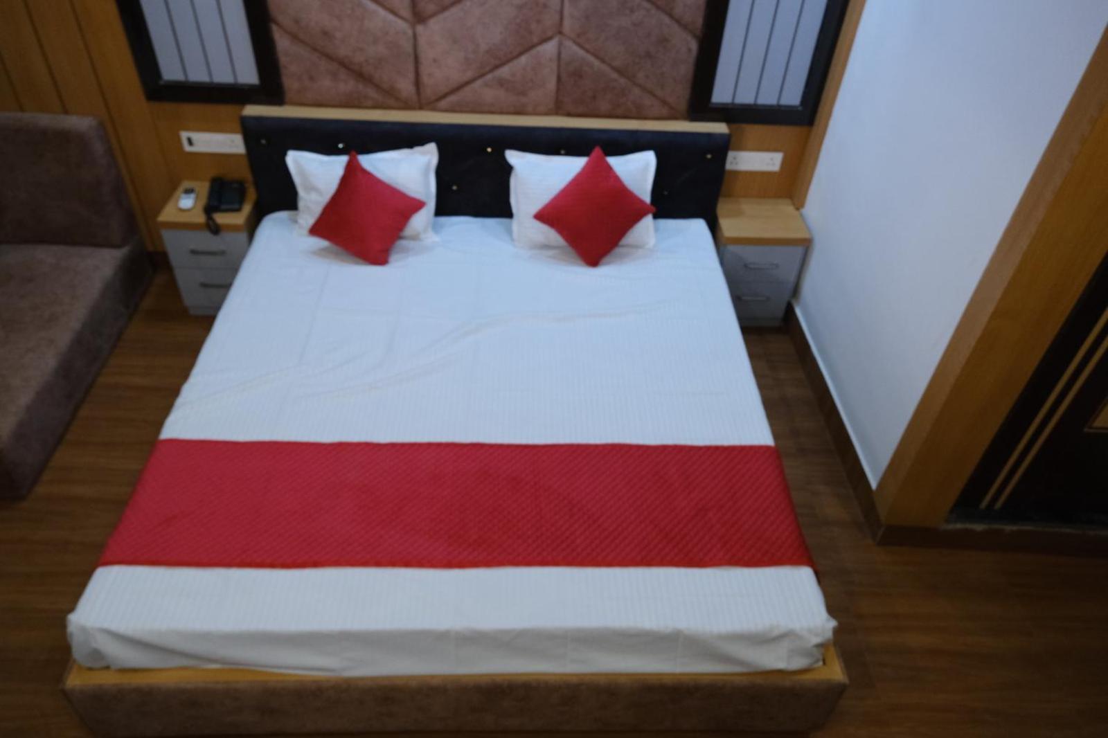 Hotel Golden Continental دوغار المظهر الخارجي الصورة