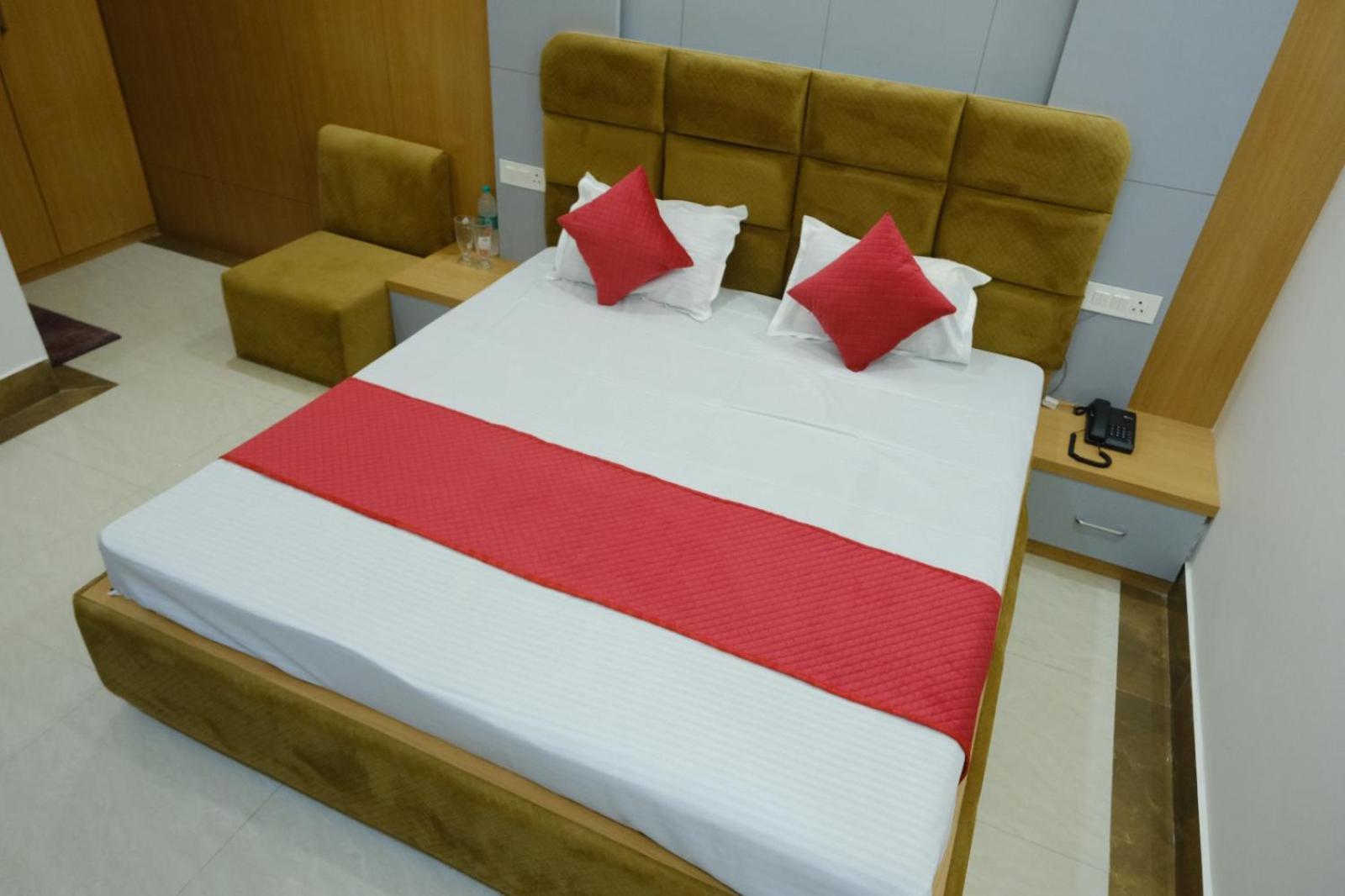 Hotel Golden Continental دوغار المظهر الخارجي الصورة