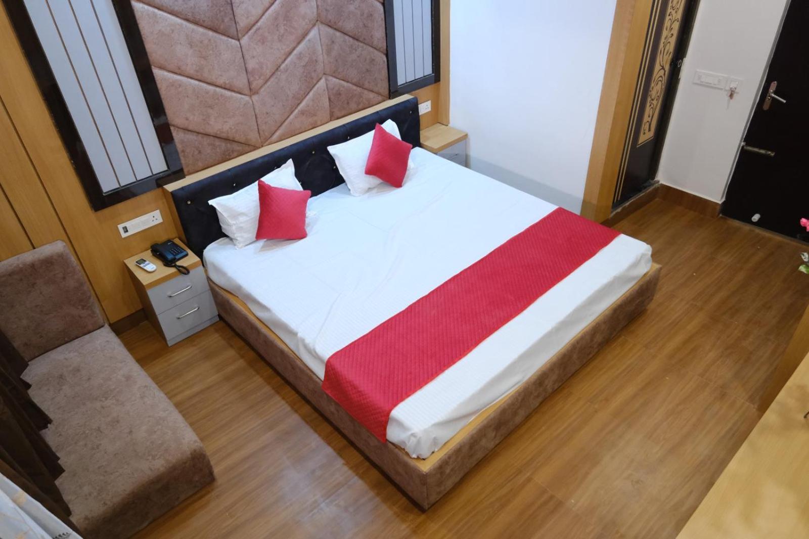 Hotel Golden Continental دوغار المظهر الخارجي الصورة