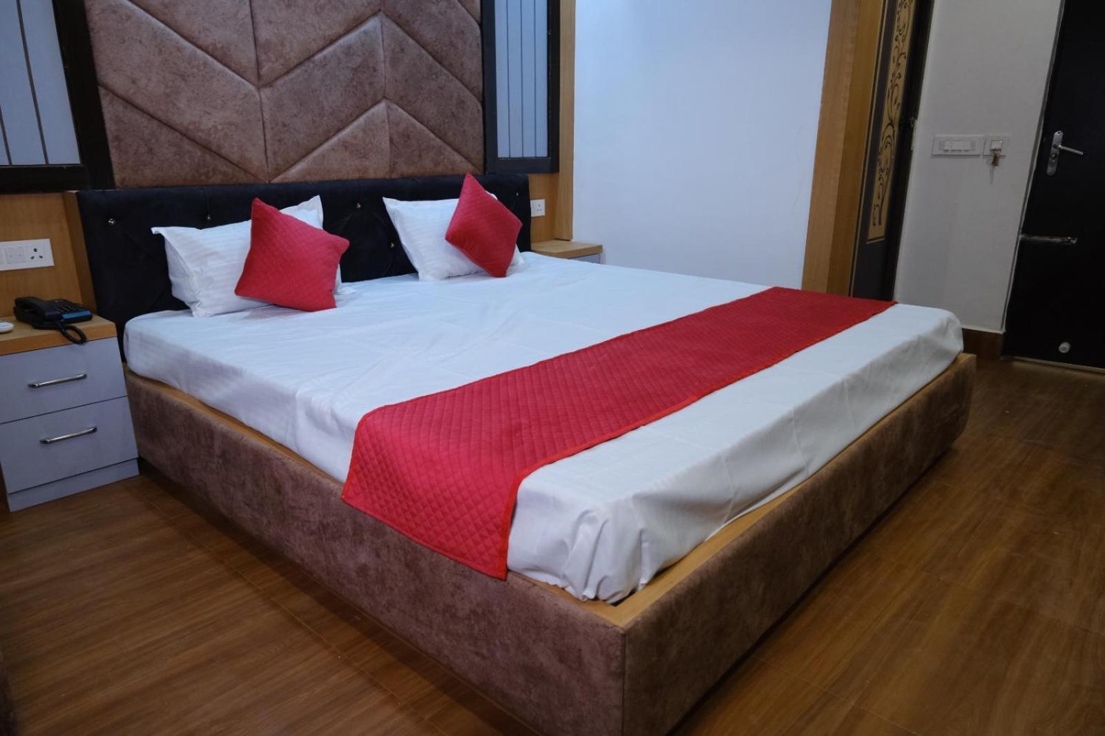 Hotel Golden Continental دوغار المظهر الخارجي الصورة