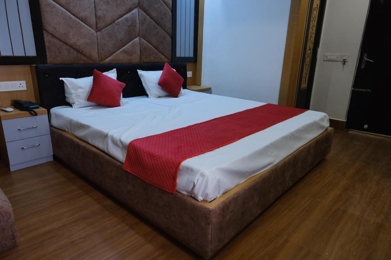 Hotel Golden Continental دوغار المظهر الخارجي الصورة