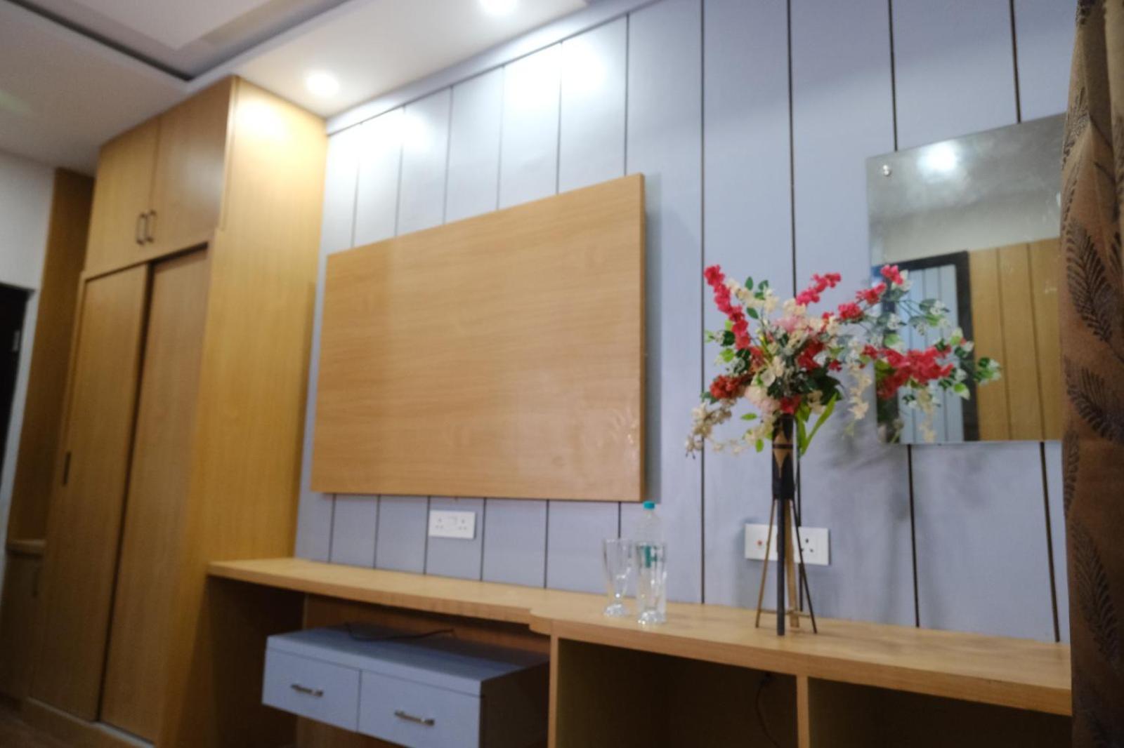 Hotel Golden Continental دوغار المظهر الخارجي الصورة